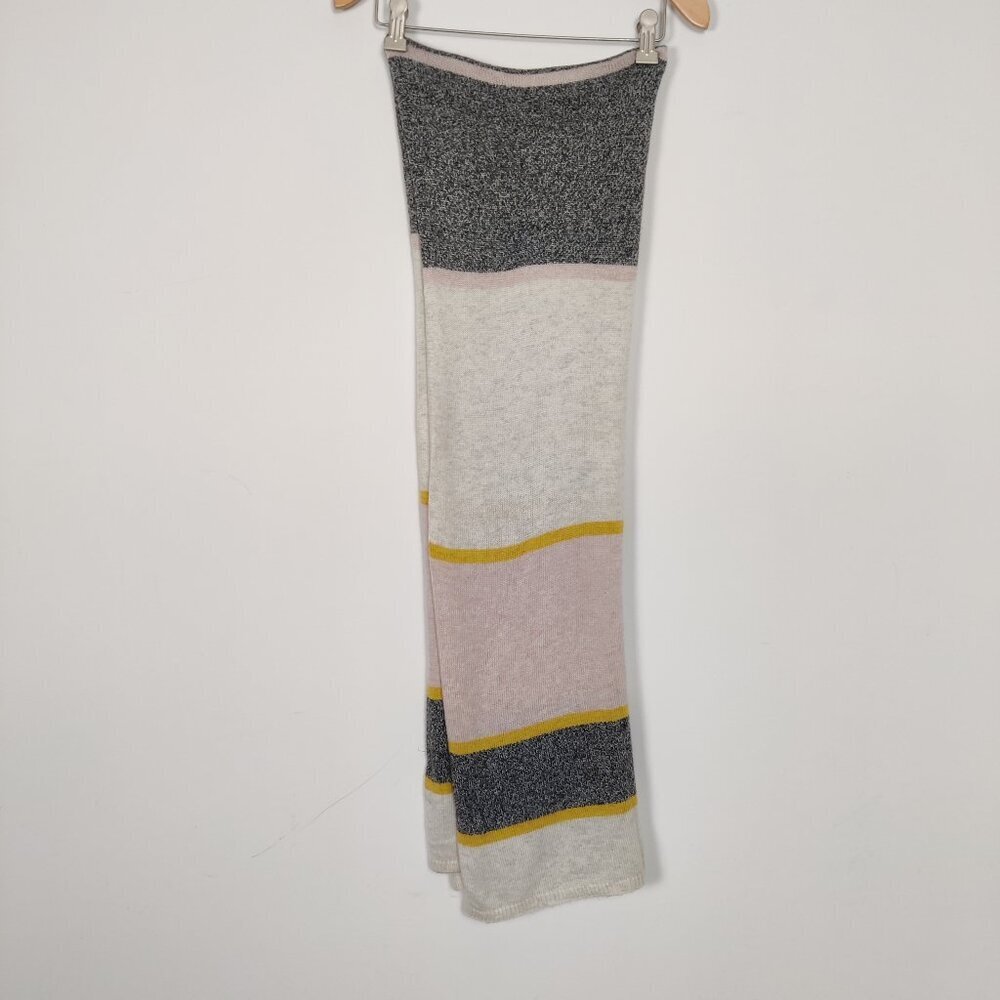 Reitmans Women's Scarf Shawl White Pink Colorblock Cashmere Blend Knit Winter - Picture 1 of 7